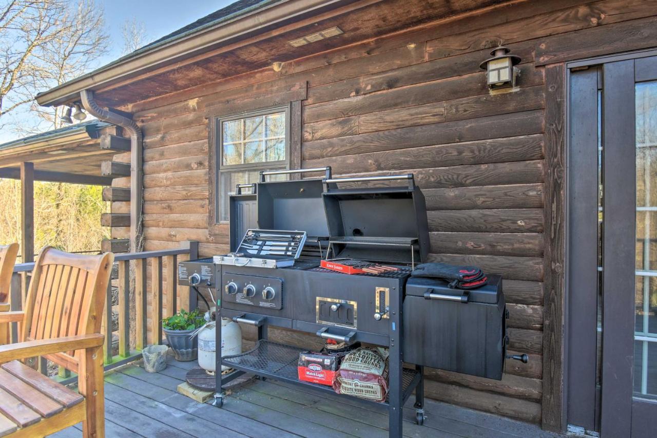 Luxury Pearcy Cabin With 5 Private Acres And Hot Tub! Bagian luar foto