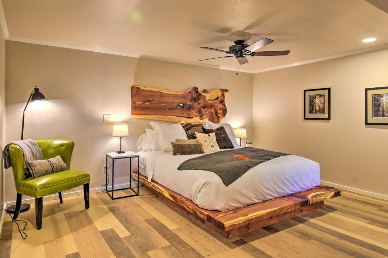 Luxury Pearcy Cabin With 5 Private Acres And Hot Tub! Bagian luar foto