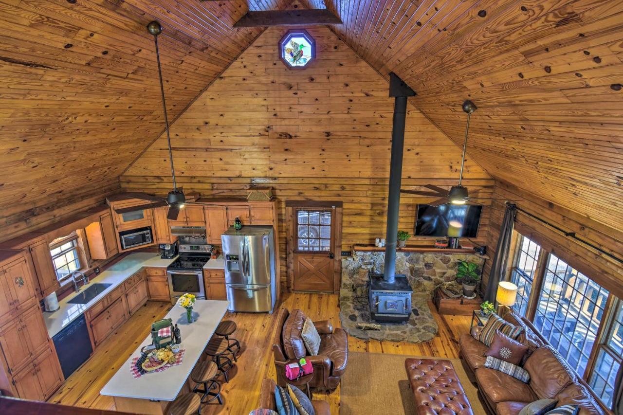 Luxury Pearcy Cabin With 5 Private Acres And Hot Tub! Bagian luar foto